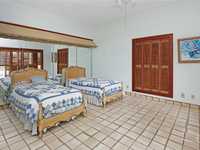 House 2028109275