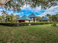 House 2028109181