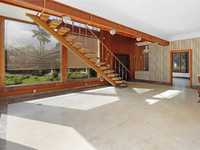 House 2028109192