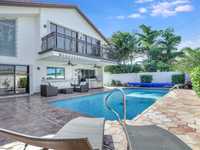 House 2035081544