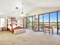 House 2035081548