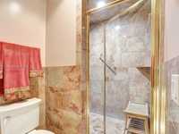 House 2035081561