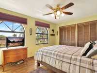 House 2035081566