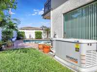 House 2035081581