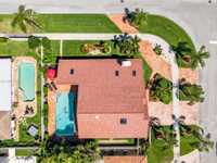 House 2035081584
