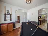 House 2043252442