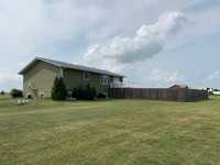 House 2044160241
