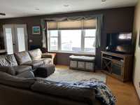 House 2044160247