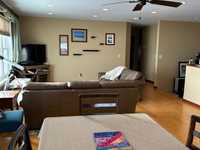 House 2044160251