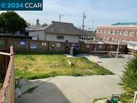 House 2349318575