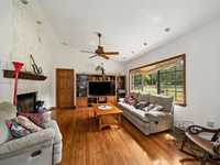 House 2088466121