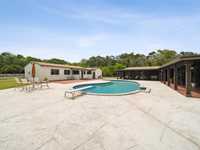House 2088466198