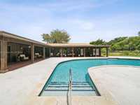 House 2085835201