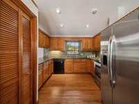 House 2085835220
