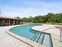 House 2085835311