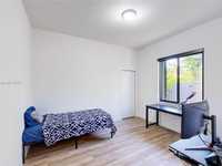 House 2133646566