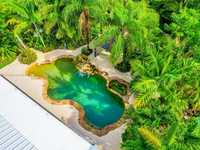 House 2122501012