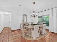 House 2122500980