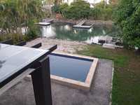 House 2130510715