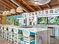 House 2142550240