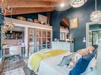House 2142550308