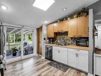 House 2142550383