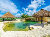 House 2142550417