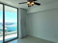 House 2464961857