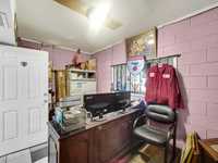 House 2137871205