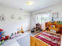 House 2145309419