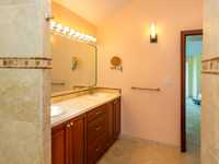 House 2170695898