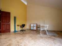 House 2170695905