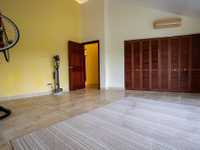 House 2170695910