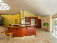 House 2170695879