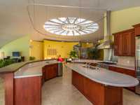 House 2170695881