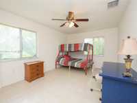 House 2173737906