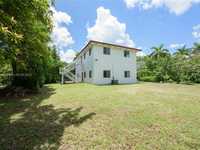 House 2173737924