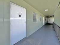 House 2359670542