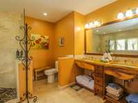 House 2871905830