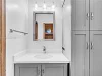 House 2393643566