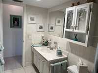 House 2324449927