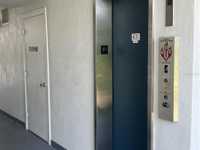 House 2324449942