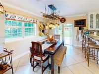 House 2201189551