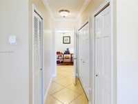 House 2201189560