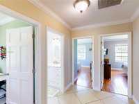 House 2201189563