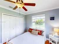 House 2201189585