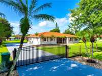 House 2201189690