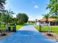 House 2201189695