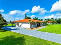 House 2201189697