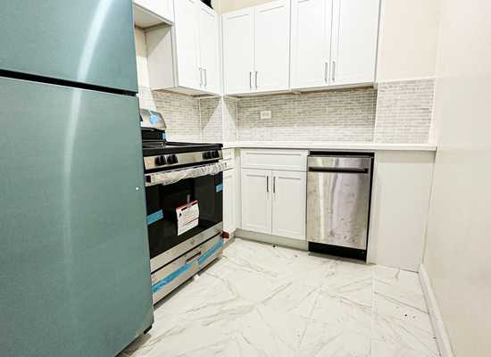 6311 Queens, Woodside, Condo/Co-op,  for sale, Showcase Realty